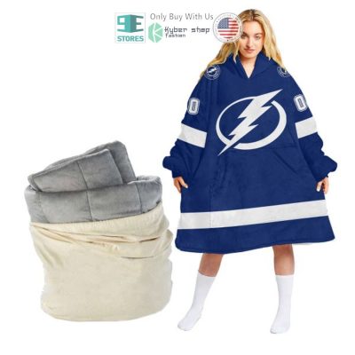 personalized-nhl-tampa-bay-lightning-blue-sherpa-hooded-blanket-2-35172.jpg